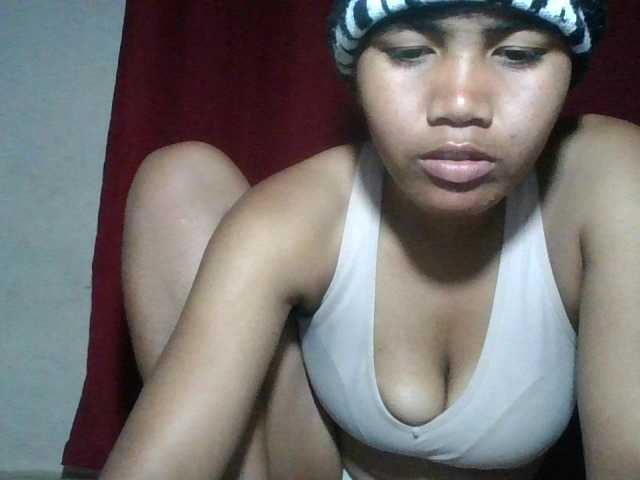 Keziah34 live cam on BongaCams