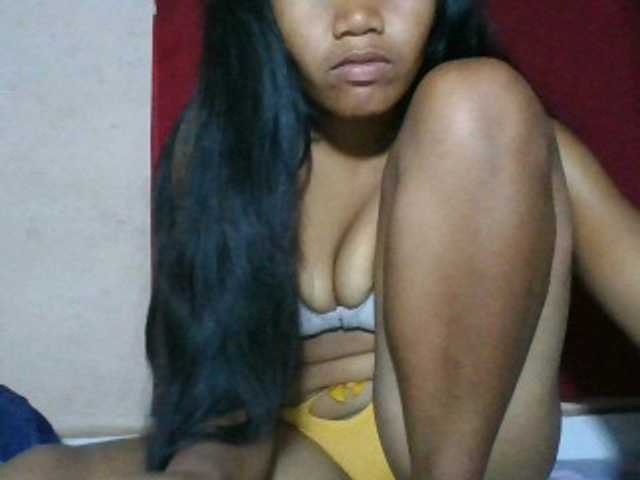 Keziah34 live cam on BongaCams
