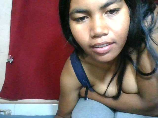 Keziah34 live cam on BongaCams