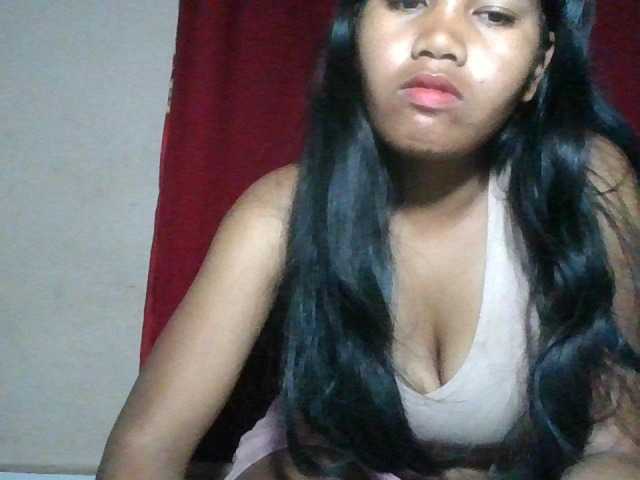 Keziah34 live cam on BongaCams