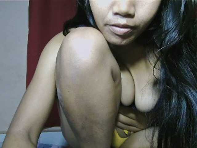 Keziah34 live cam on BongaCams