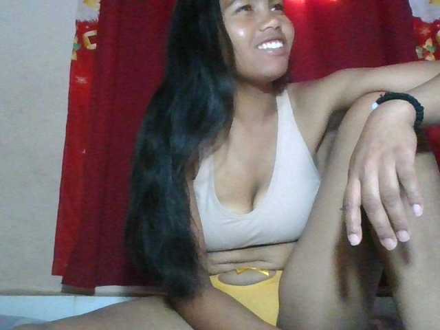 Keziah34, live now on BongaCams