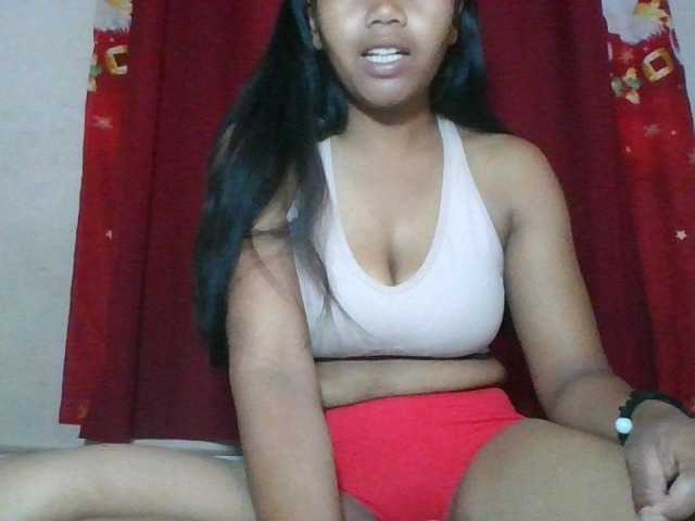Keziah34, live now on BongaCams