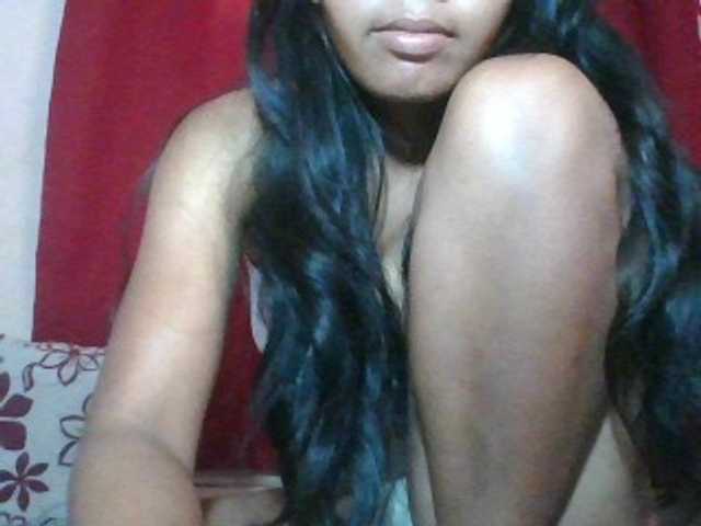 Keziah34 live cam on BongaCams