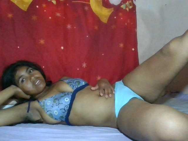 Keziah34 live cam on BongaCams