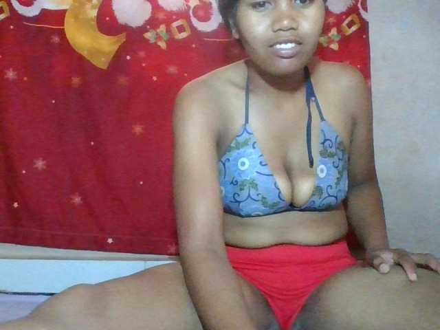 Keziah34 live cam on BongaCams