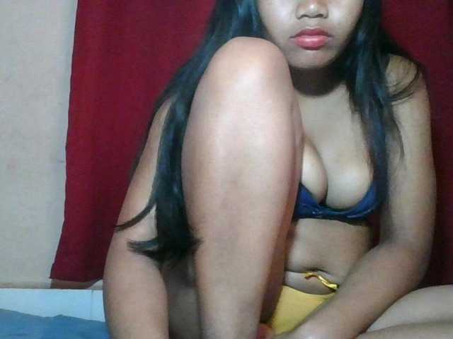 Keziah34 live cam on BongaCams