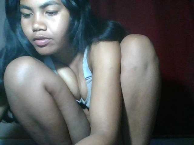 Keziah34 live cam on BongaCams