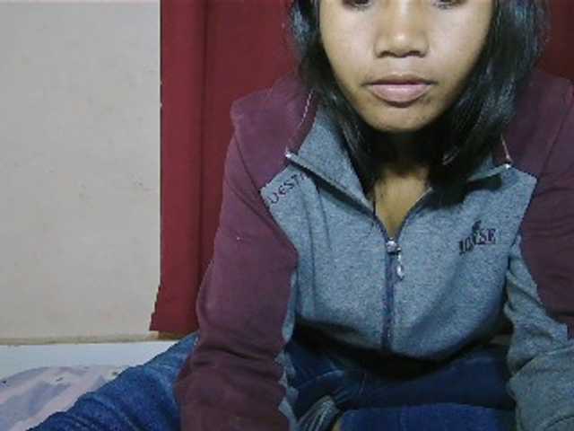 Keziah34 live cam on BongaCams