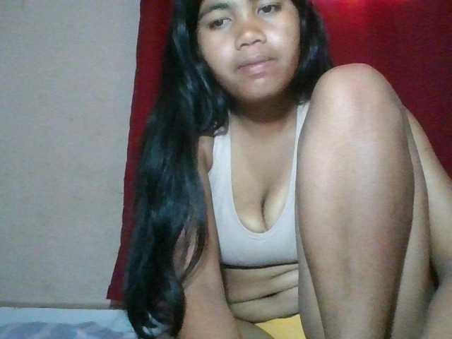 Keziah34 live cam on BongaCams