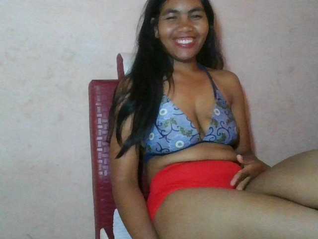 Keziah34 live cam on BongaCams