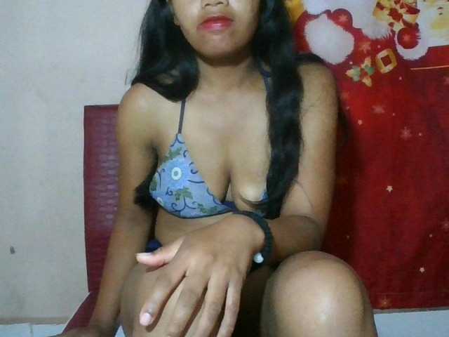 Keziah34 live cam on BongaCams