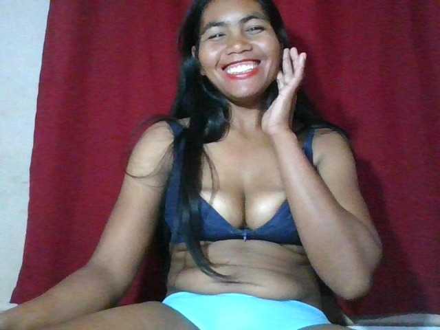 Keziah34 live cam on BongaCams