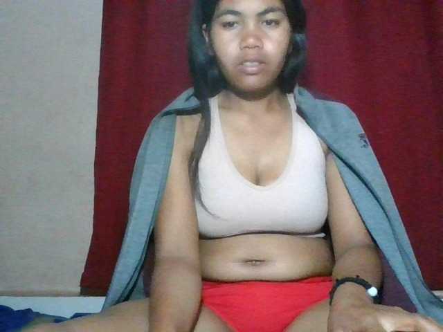 Keziah34 live cam on BongaCams