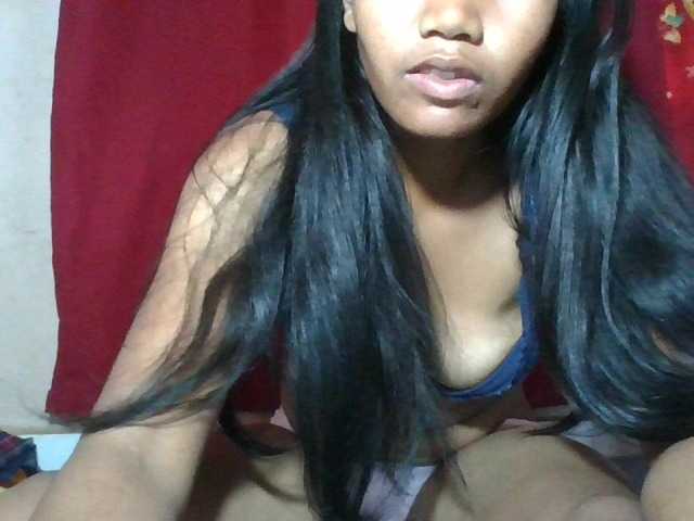 Keziah34 live cam on BongaCams