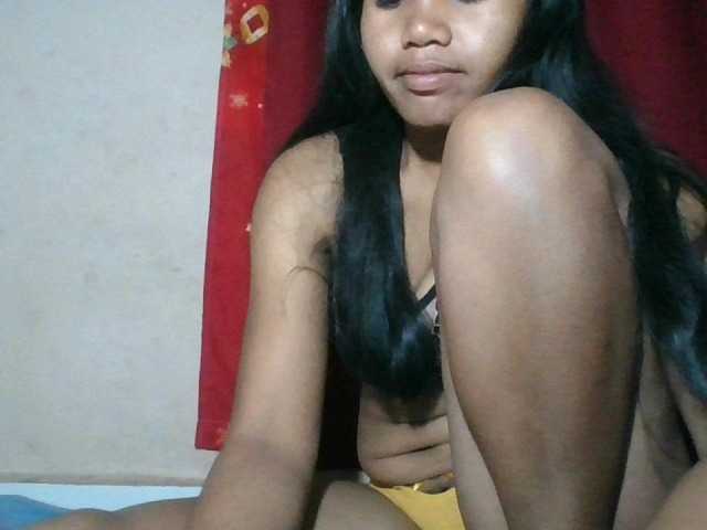 Keziah34 live cam on BongaCams