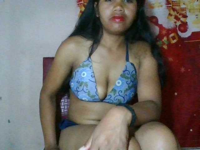 Keziah34 live cam on BongaCams