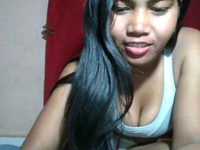 Keziah34 live cam on BongaCams