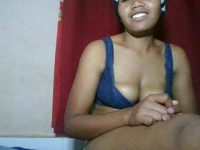 Keziah34 live webcam show