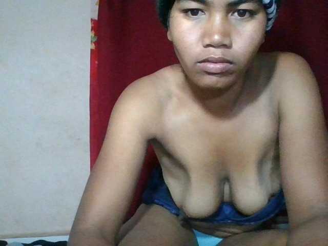 Keziah34 live cam on BongaCams