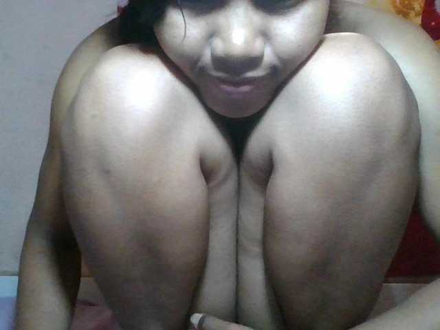 Keziah34 live cam on BongaCams