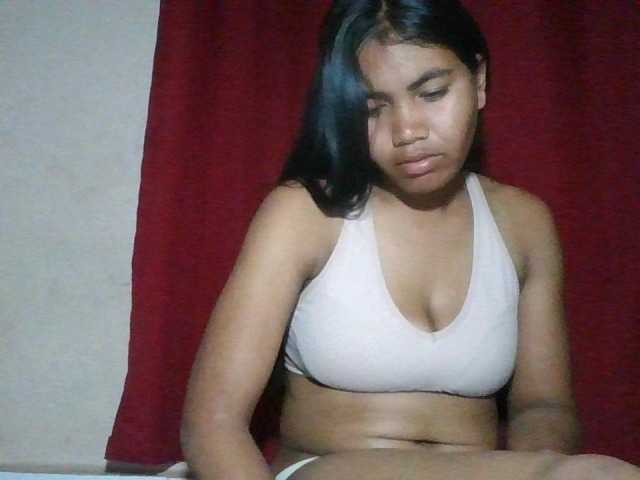 Keziah34 live cam preview