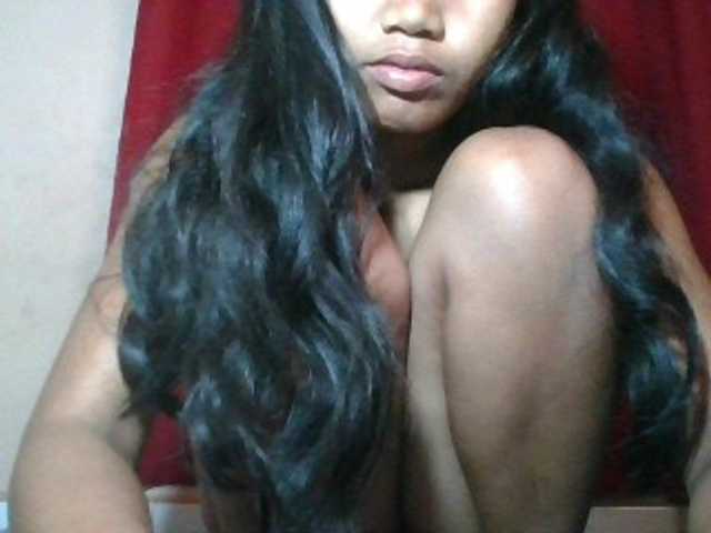 Keziah34 live cam on BongaCams