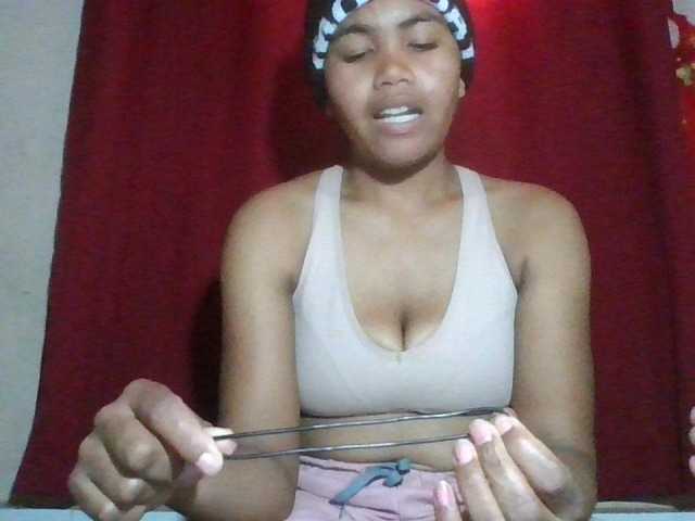 Keziah34 live cam on BongaCams