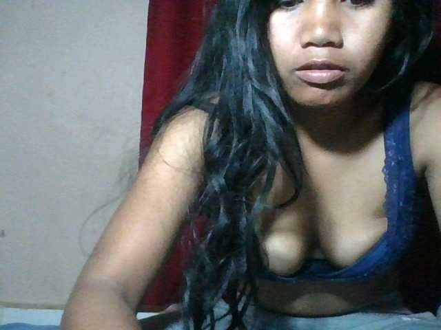 Keziah34 live cam on BongaCams