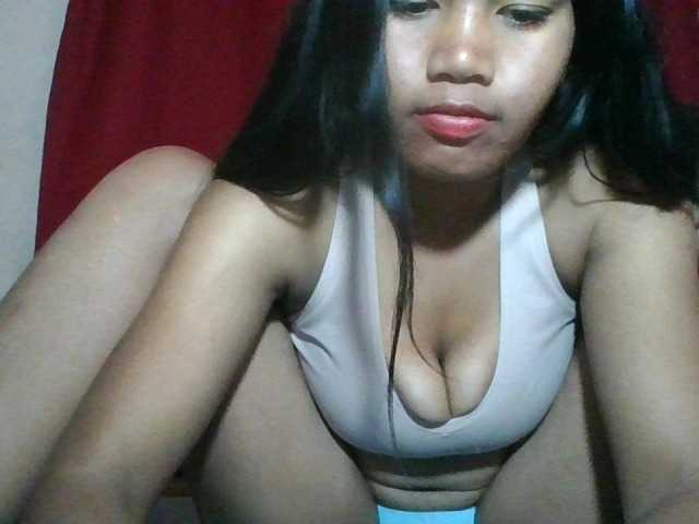 Keziah34 live cam on BongaCams