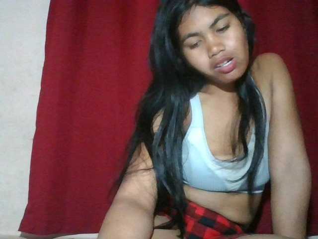 Keziah34 live cam on BongaCams