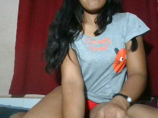 Keziah34 live cam on BongaCams
