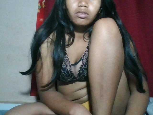 Keziah34 live cam on BongaCams