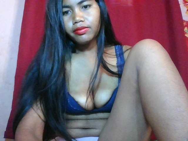 Keziah34 live cam on BongaCams