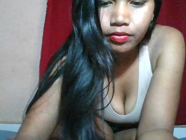Keziah34 live cam on BongaCams