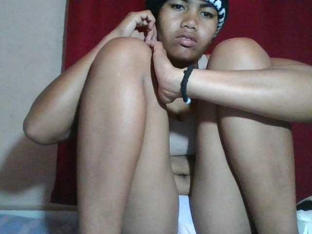 Keziah34 live cam on BongaCams