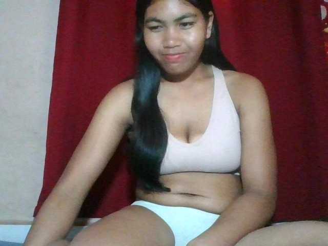Keziah34 live cam on BongaCams