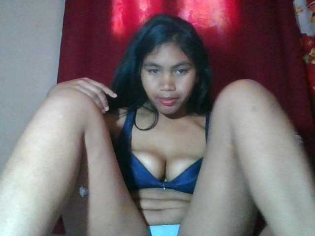 Keziah34 live cam on BongaCams