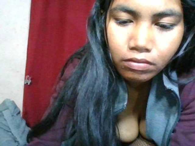 Keziah34 live cam on BongaCams