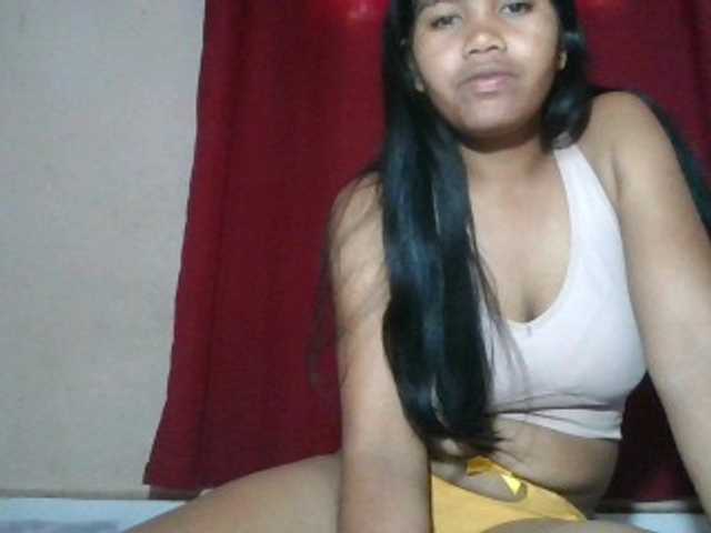 Keziah34 live cam on BongaCams