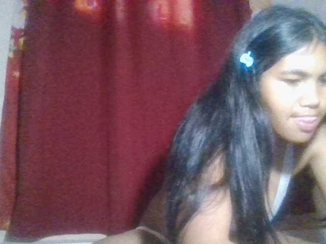 Keziah34 live cam preview