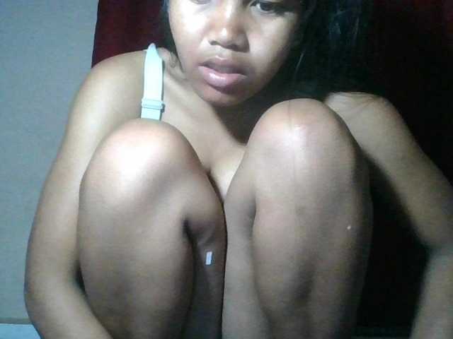 Keziah34 live cam on BongaCams