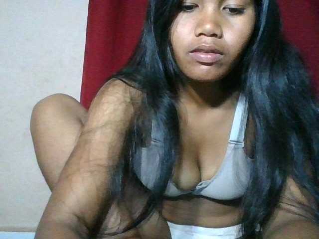 Keziah34 live cam on BongaCams