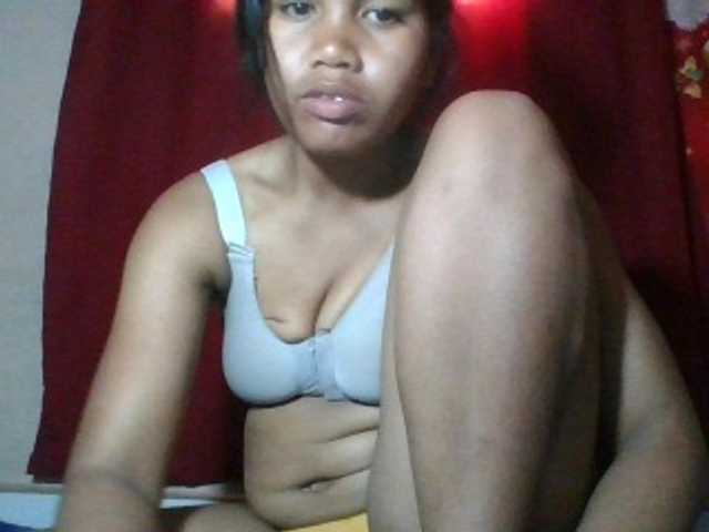 Keziah34 live cam on BongaCams
