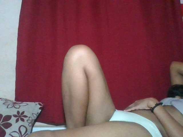 Keziah34 live cam on BongaCams