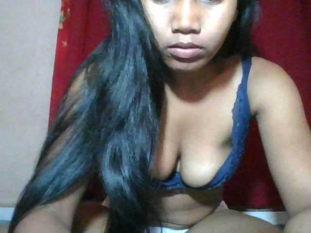 Keziah34 live cam on BongaCams