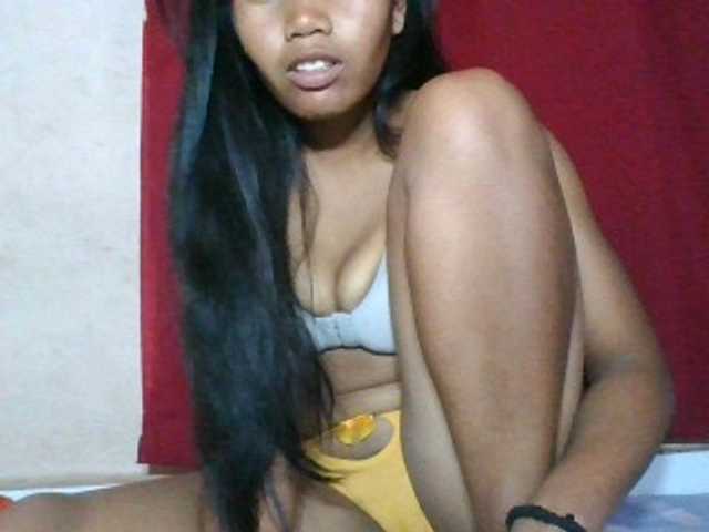 Keziah34 live cam on BongaCams
