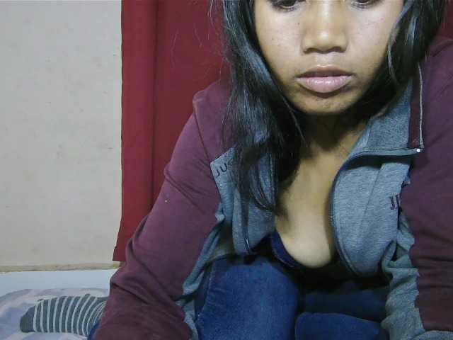 Keziah34 live cam on BongaCams