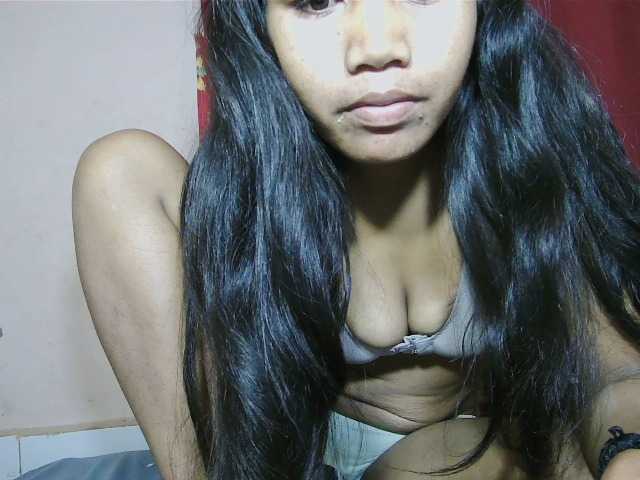 Keziah34 live cam on BongaCams