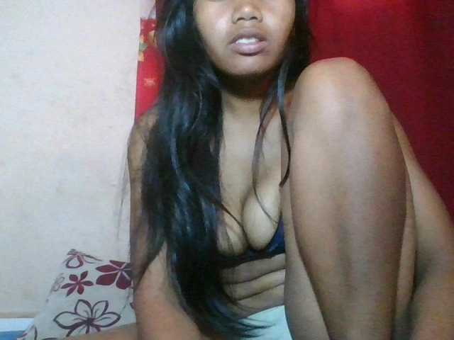 Keziah34 live cam on BongaCams